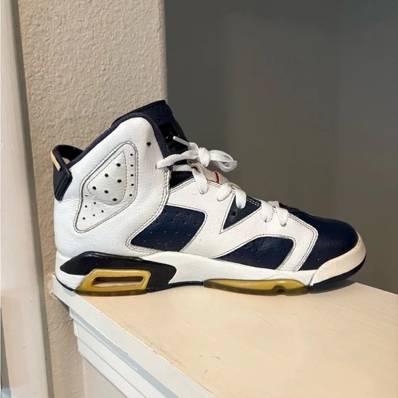 Nike Air Jordan VI 6 Retro 2012 Olympic White Navy Blue 384665-130 Size 5.5Y - Picture 3 of 9